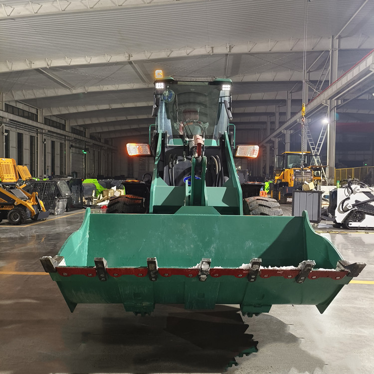 四驱1.5吨电动装载机2吨新能源电铲车