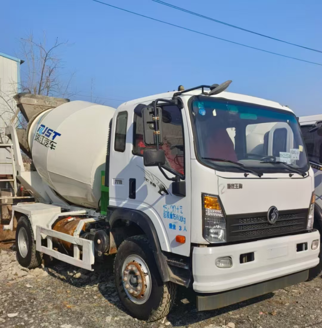 大运8方混凝土搅拌车 重汽7方混凝土搅拌车 零首付分期