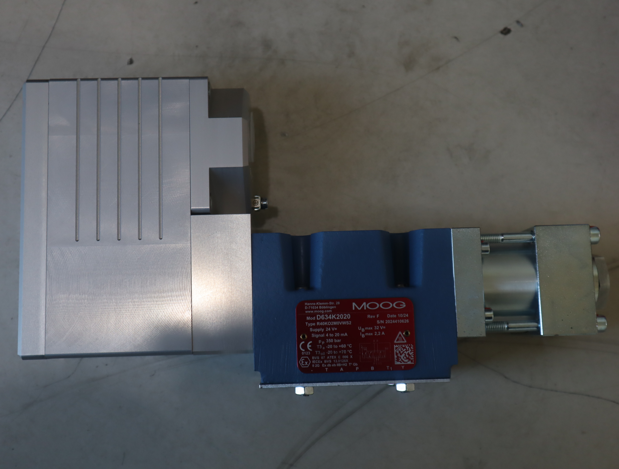 D634K2020 R40KO2M0VWS2 美国穆格MOOG伺服阀
