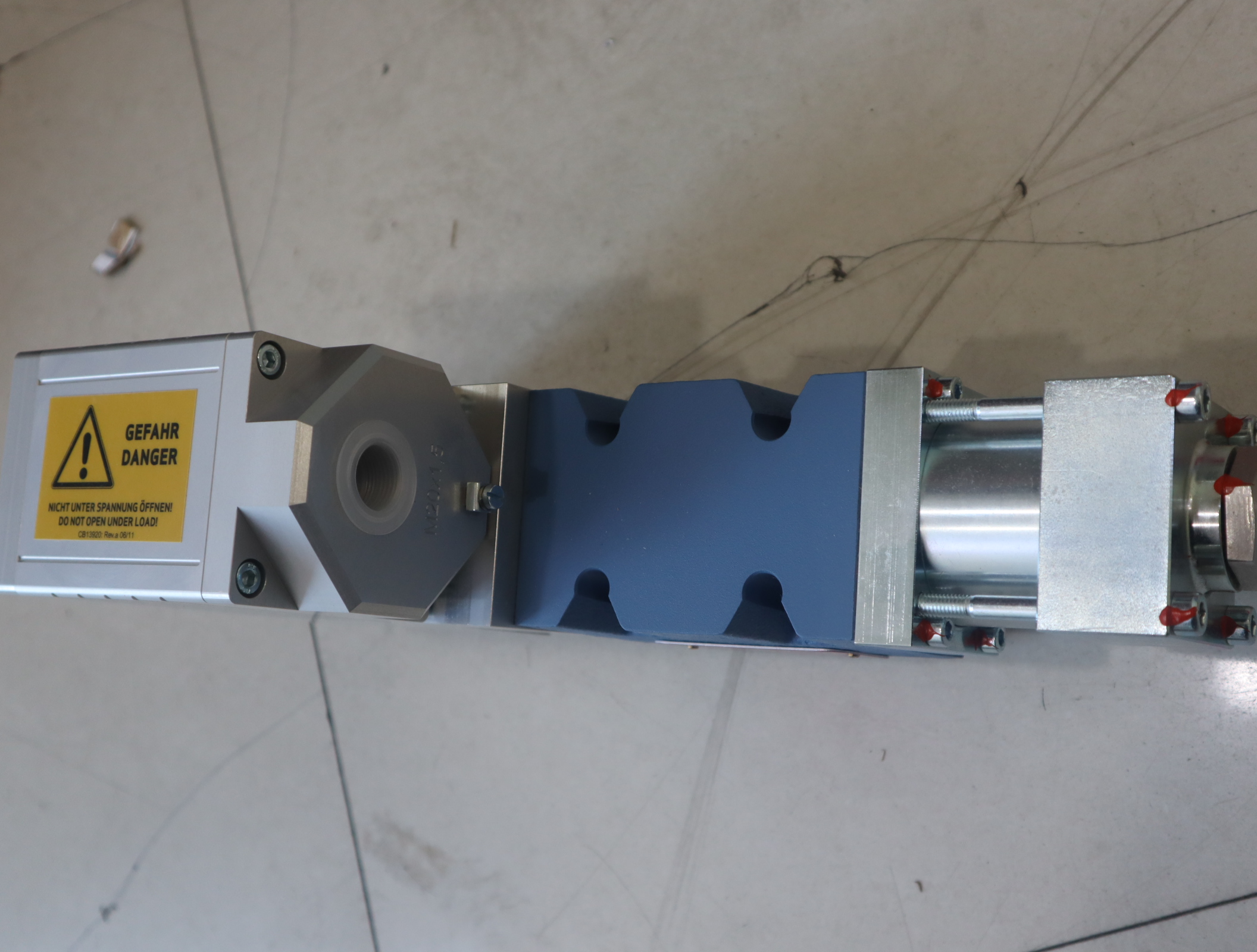 D634K2020 R40KO2M0VWS2 美国穆格MOOG伺服阀