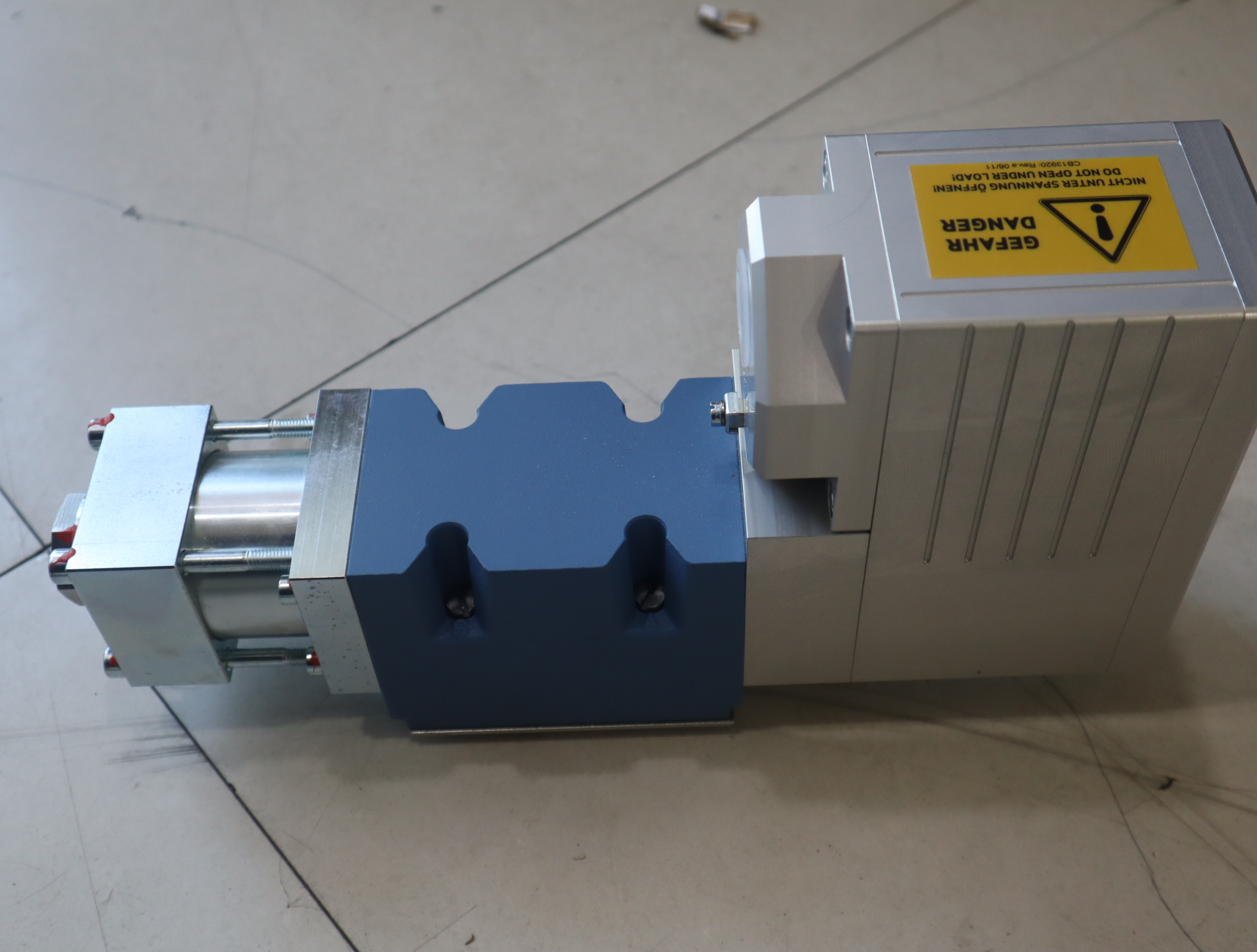 D634K2020 R40KO2M0VWS2 美国穆格MOOG伺服阀