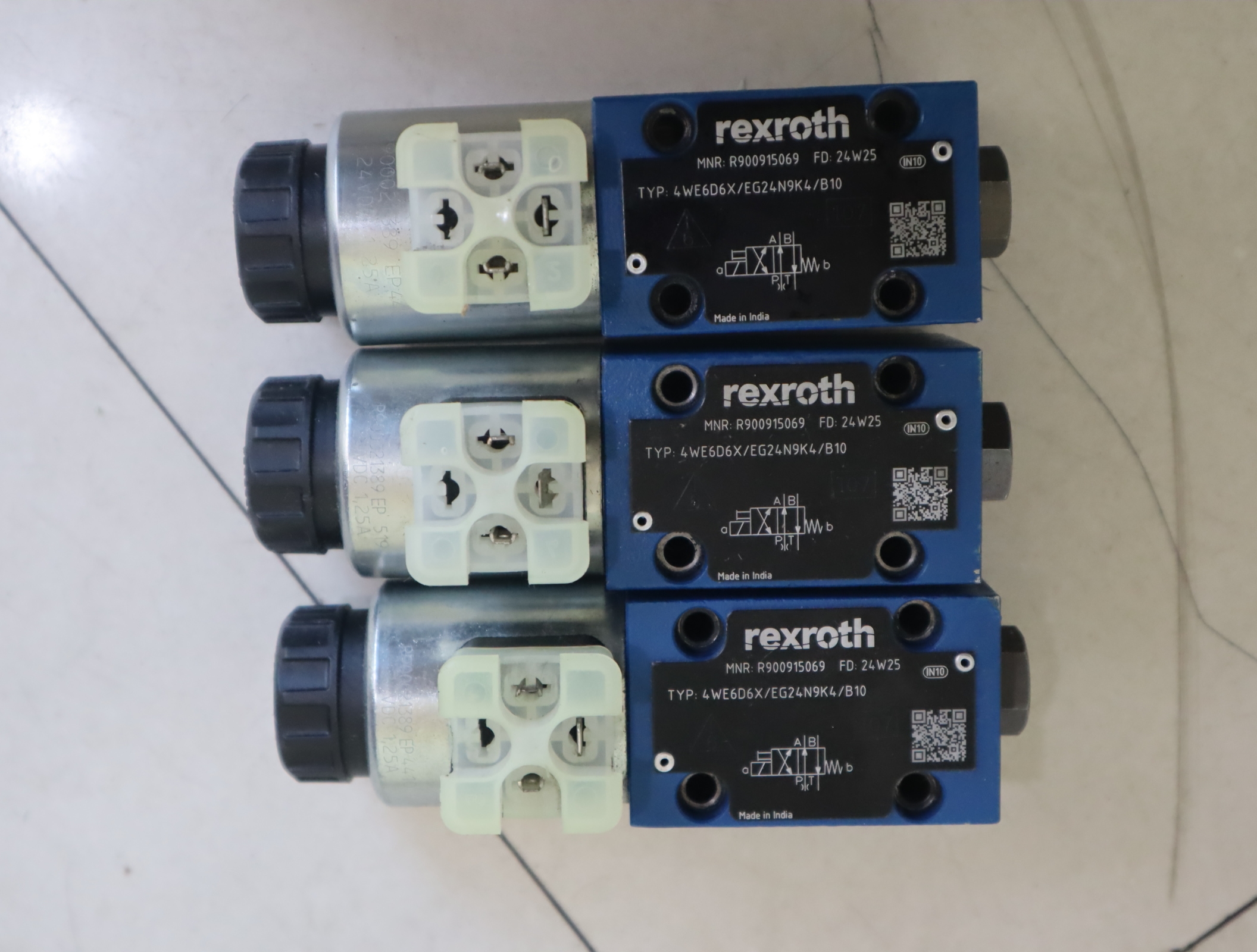 R900915069 4WE6D6X/EG24N9K4/B10 德国力士乐REXROTH电磁阀