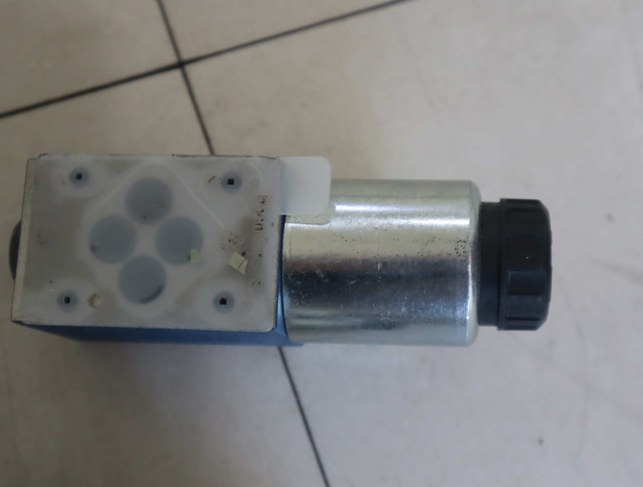 R900915069 4WE6D6X/EG24N9K4/B10 德国力士乐REXROTH电磁阀