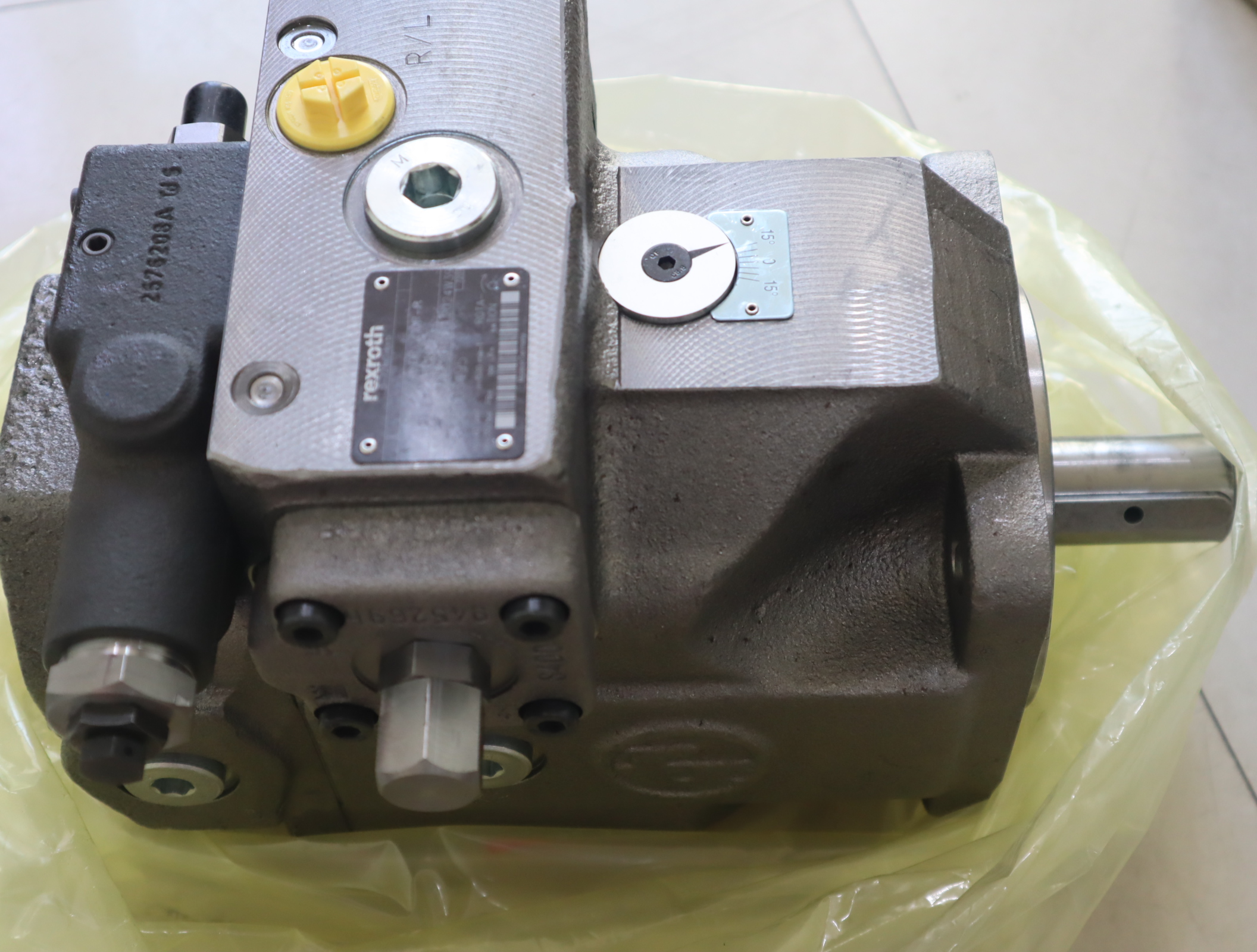 R902418820 A4VSO40DR/10R-PPB13N00 德国力士乐REXROTH柱塞泵