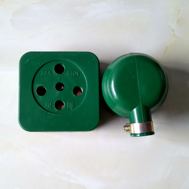 工业插座32A三相四线圆孔插座 绿色胶皮材质440V三相四插头