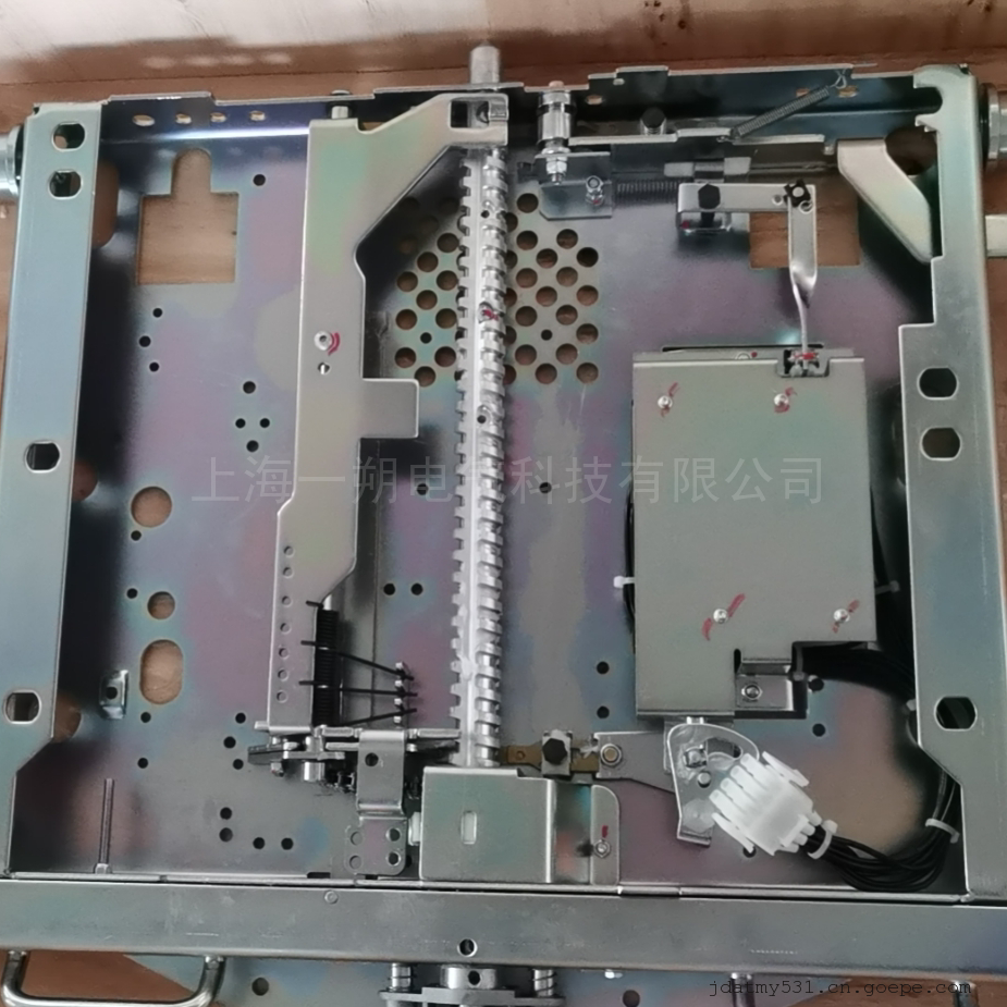 VD4断路器底盘小车