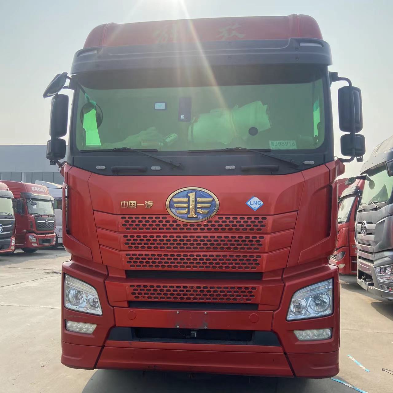  20年底的LNG燃气解放JH6 出口车国六  460马力潍柴动力