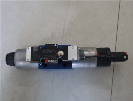 R900927230 4WREE10E75-23/G24K31/A1V 德国力士乐REXROTH比例阀