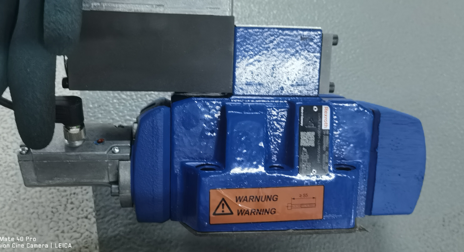 R901401742 4WRLE16V200M-42/MXY/24A1 德国力士乐REXROTH比例阀