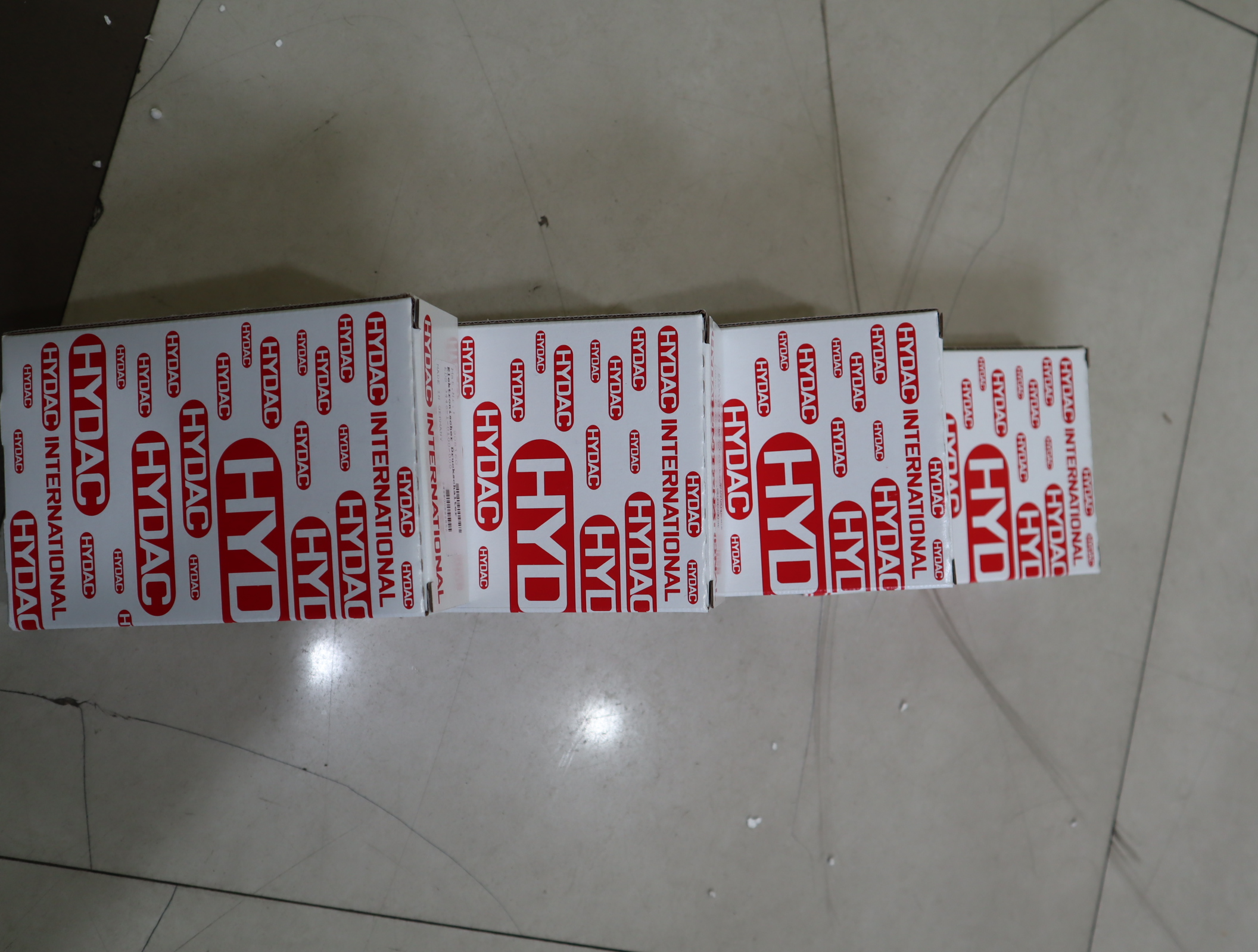 EDS3446-1-0100-000 908160 德国贺德克HYDAC压力温度传感器