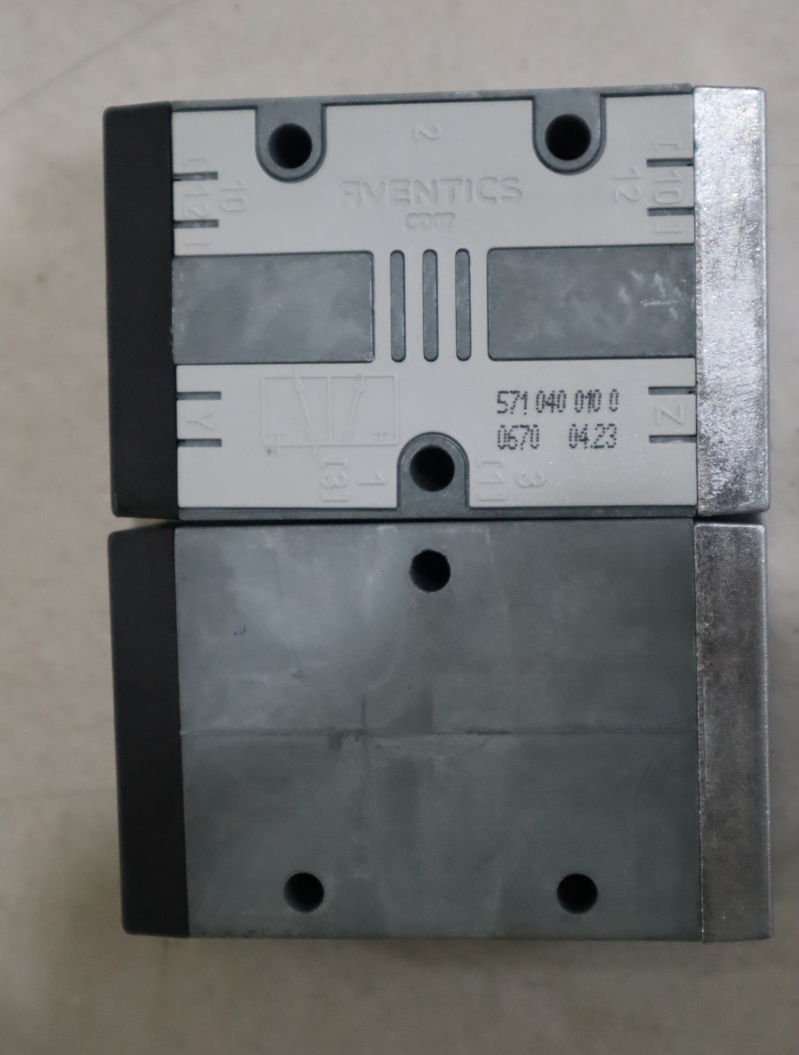 5710400100 德国安沃驰AVENTICS气动元件气动阀