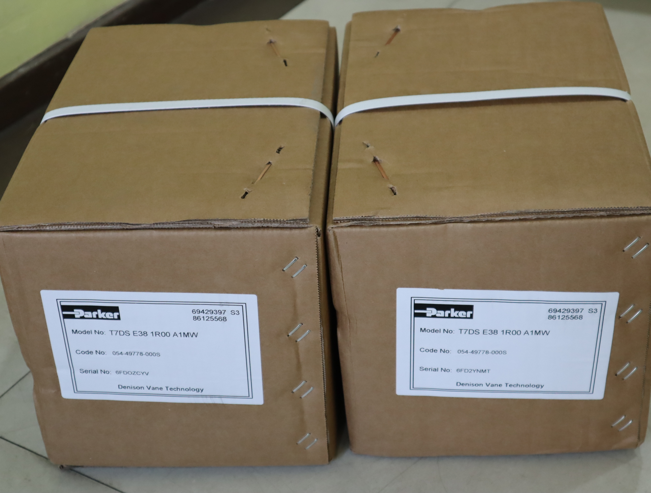 T7DS E38 1R00 A1MW 054-49778-000S 美国派克PARKER叶片泵