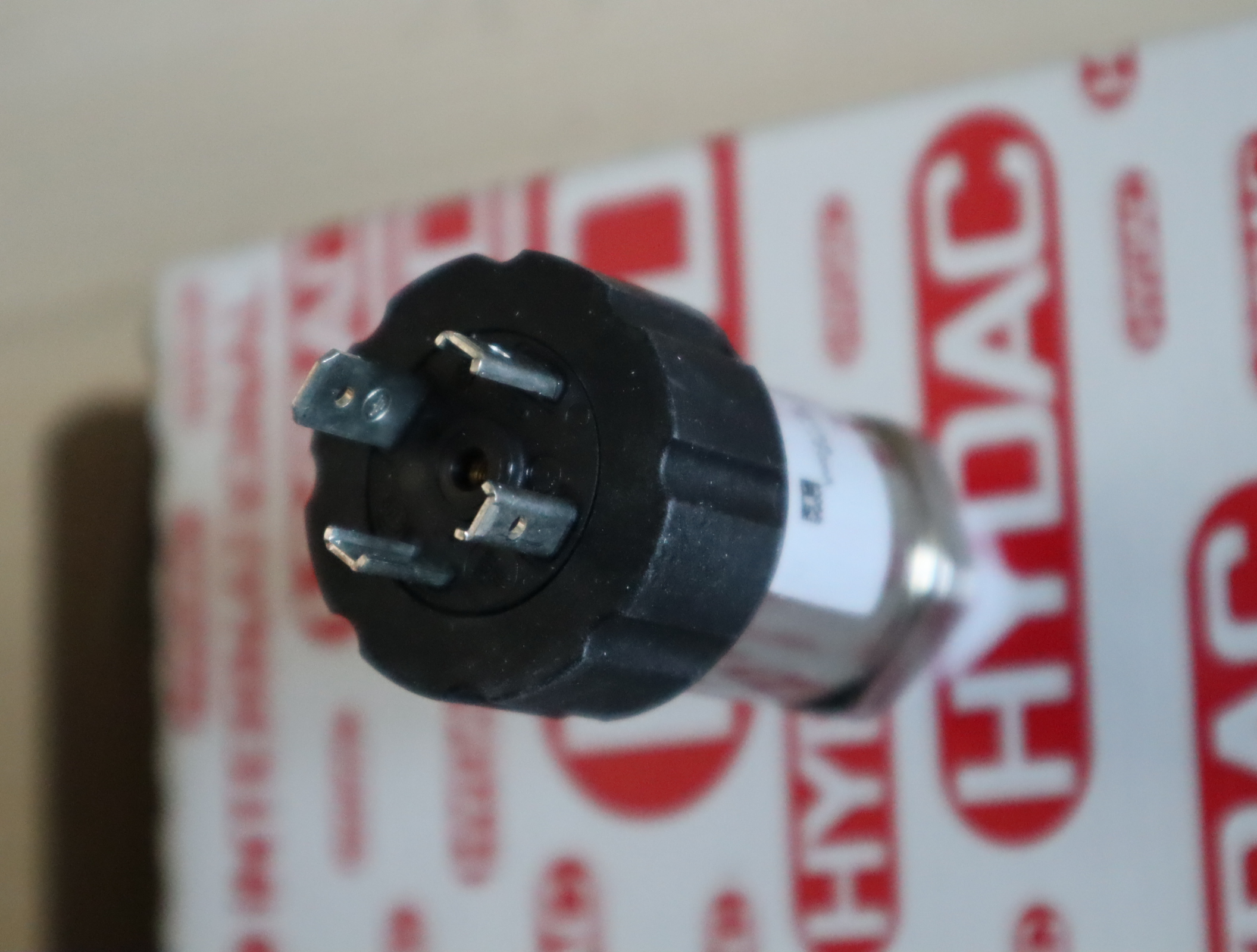 HDA4445-A-250-000 906995 德国贺德克HYDAC压力温度传感器