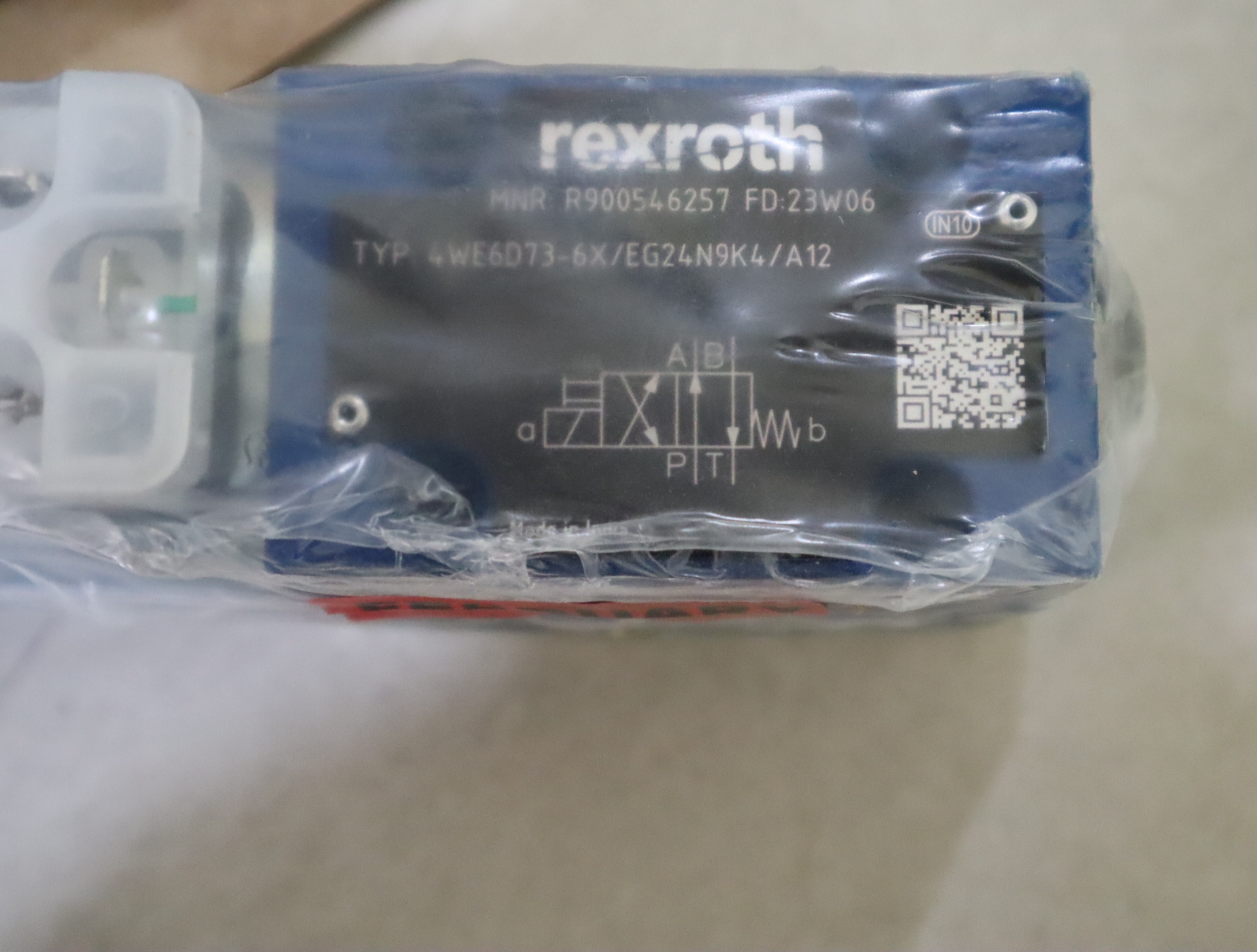 R900546257 4WE6D73-6X/EG24N9K4/A12 德国力士乐REXROTH电磁阀