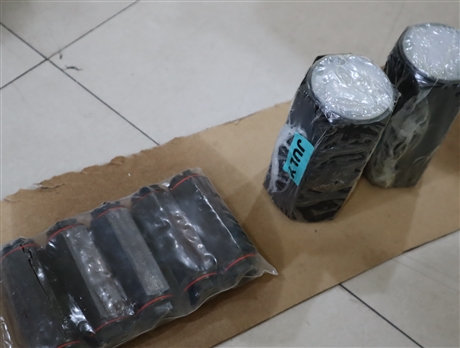 R900546257 4WE6D73-6X/EG24N9K4/A12 德国力士乐REXROTH电磁阀