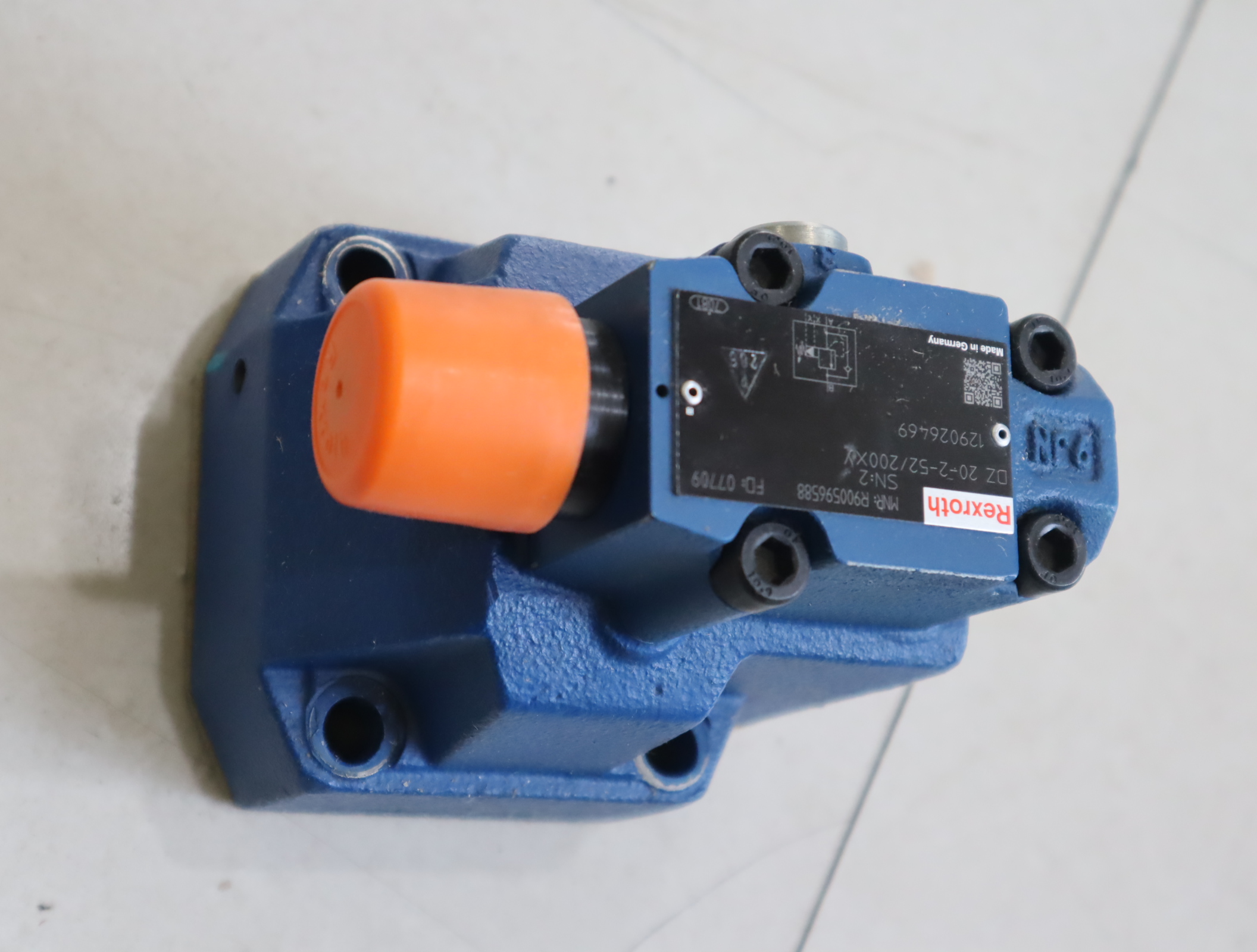 R900596588 DZ20-2-52/200XY DZ20-2-5X/200XY 力士乐REXROTH阀