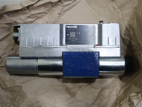 R901496448 4WREE6E1-32-3X/V/24F1 德国力士乐REXROTH比例阀