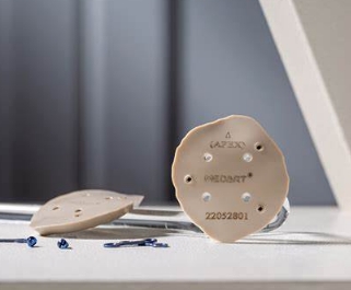 聚醚醚酮颅骨固定修复系统双申