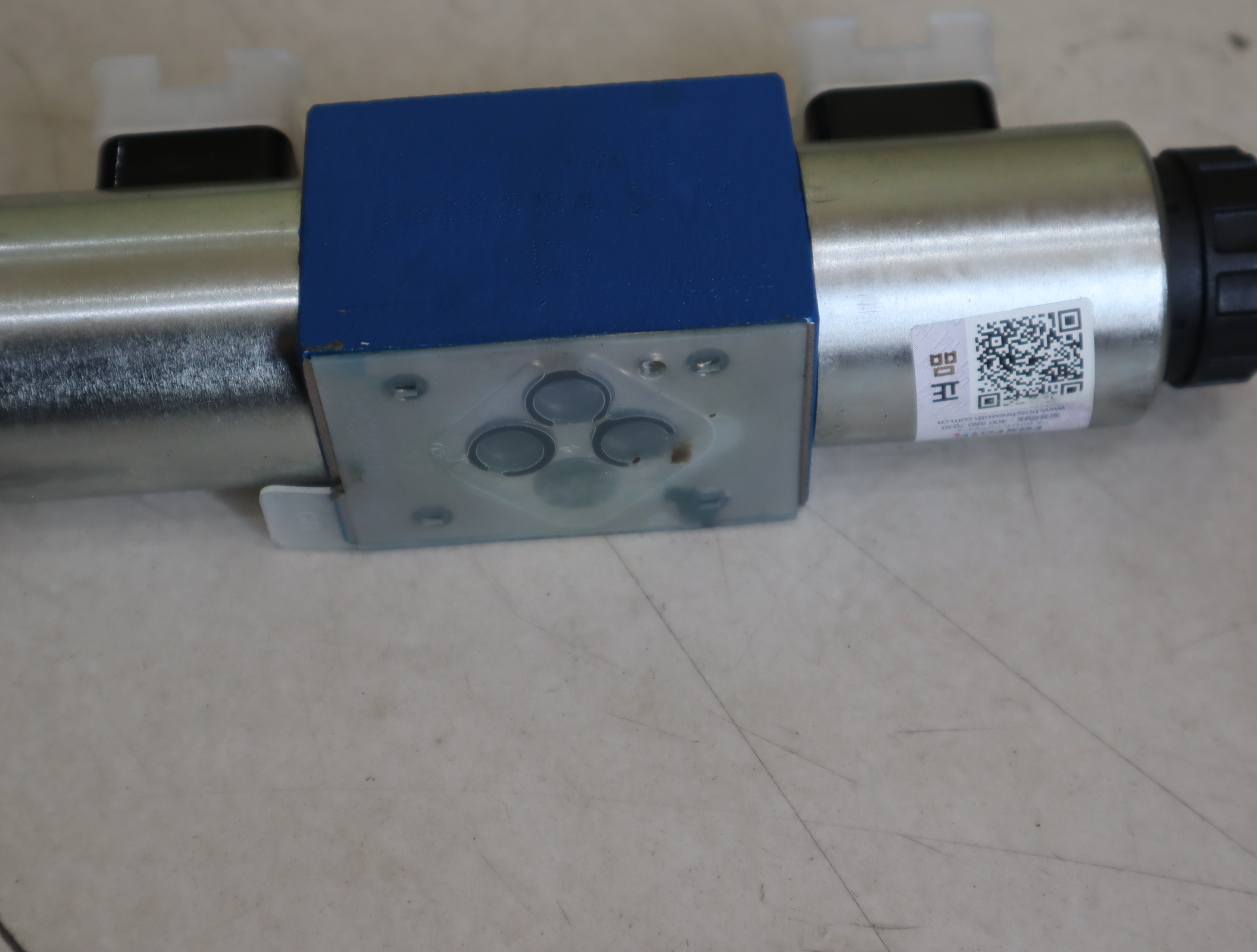 R900561278 4WE6E62/EG24N9K4 4WE6E6X/EG24N9K4 REXROTH电磁阀