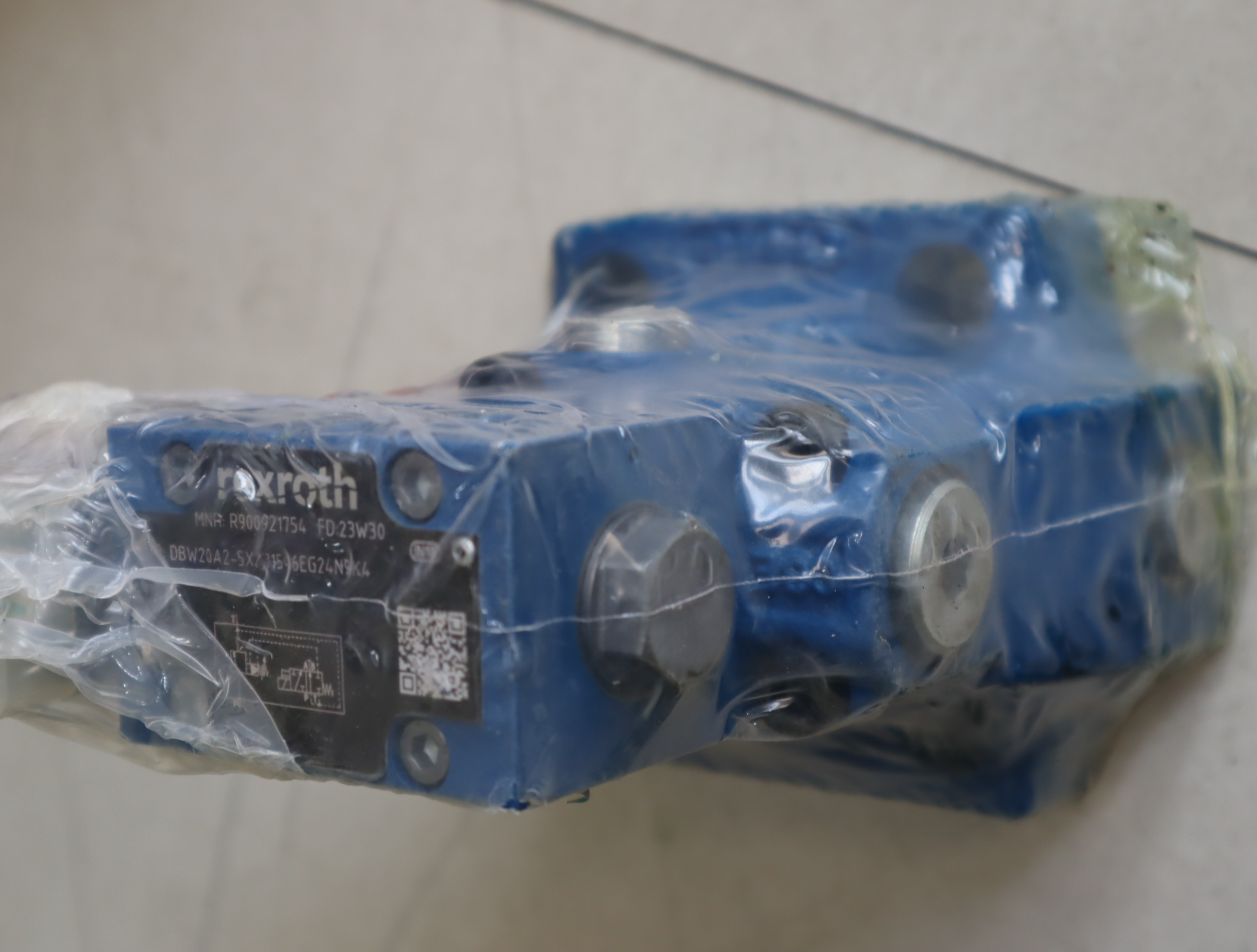 R900921754 DBW20A2-5X/315-6EG24N9K4 德国力士乐REXROTH溢流阀