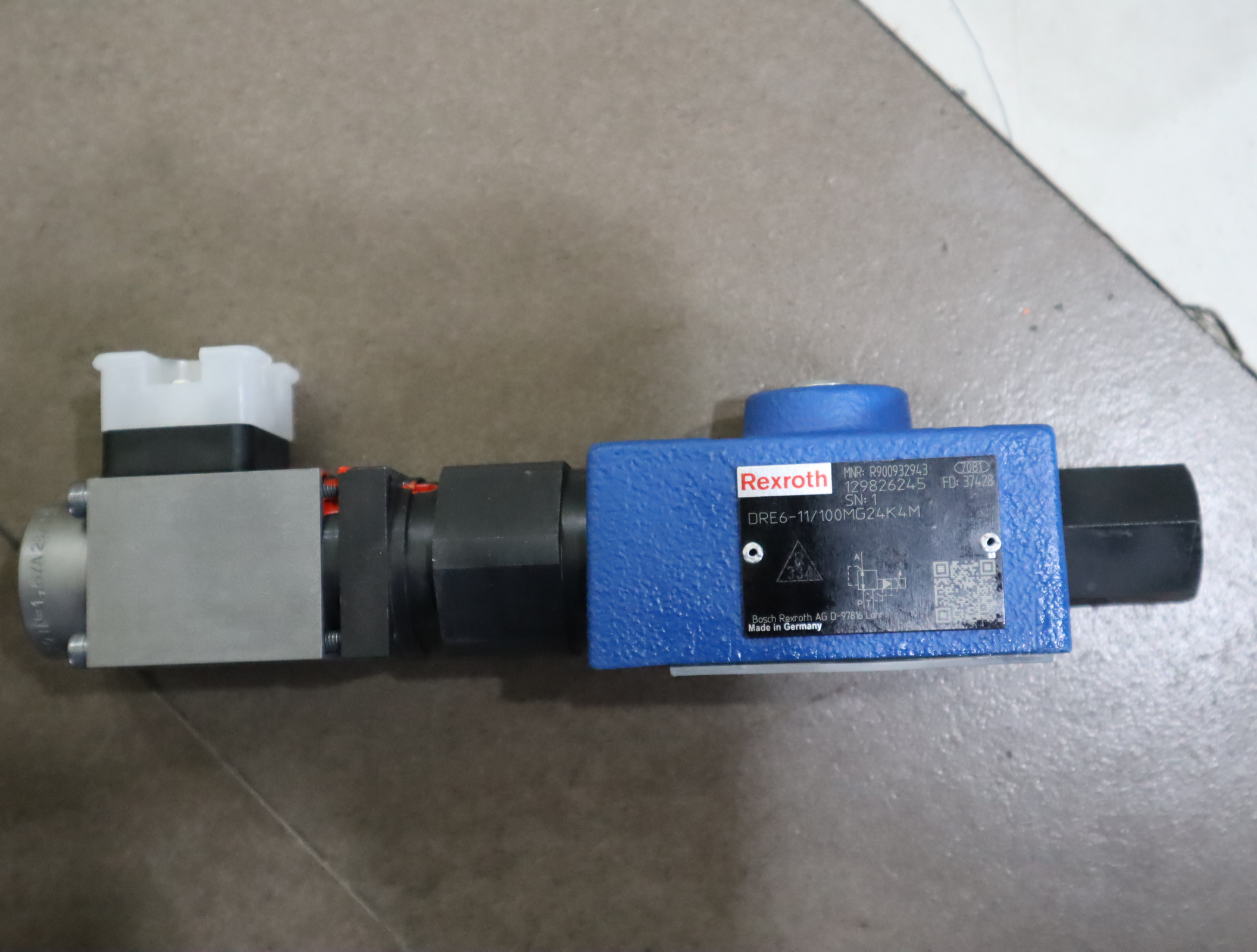 DRE6-11/100MG24K4M R900932943 德国力士乐REXROTH减压阀