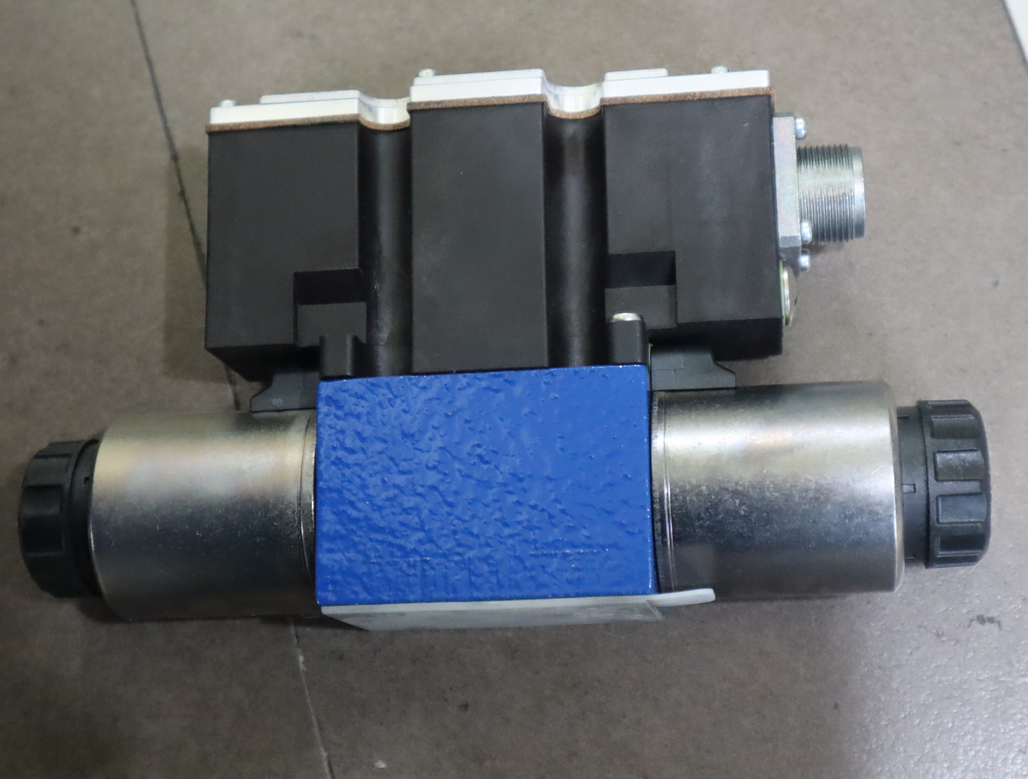 4WRAE6E07-23/G24K31/A1V R900954069 德国力士乐REXROTH比例阀