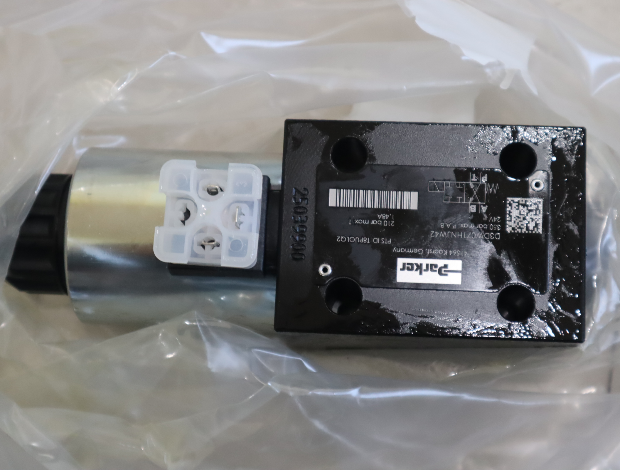 D3DW071HNJW D3DW071HNJW42 美国派克PARKER电磁阀德国产