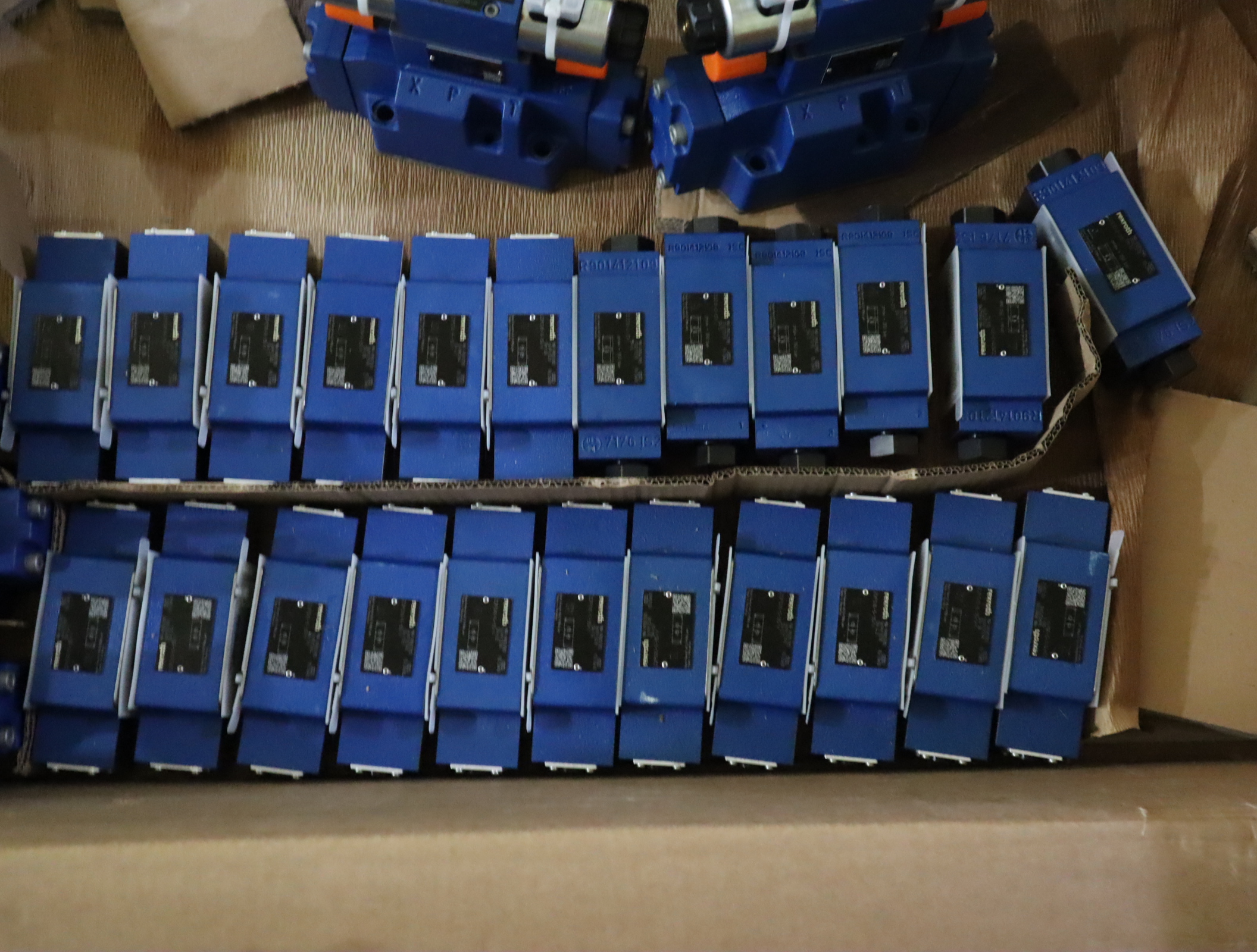 Z2S10-2-30/ Z2S10-2-31/ Z2S10-2-32/ R900421985 力士乐REXROTH