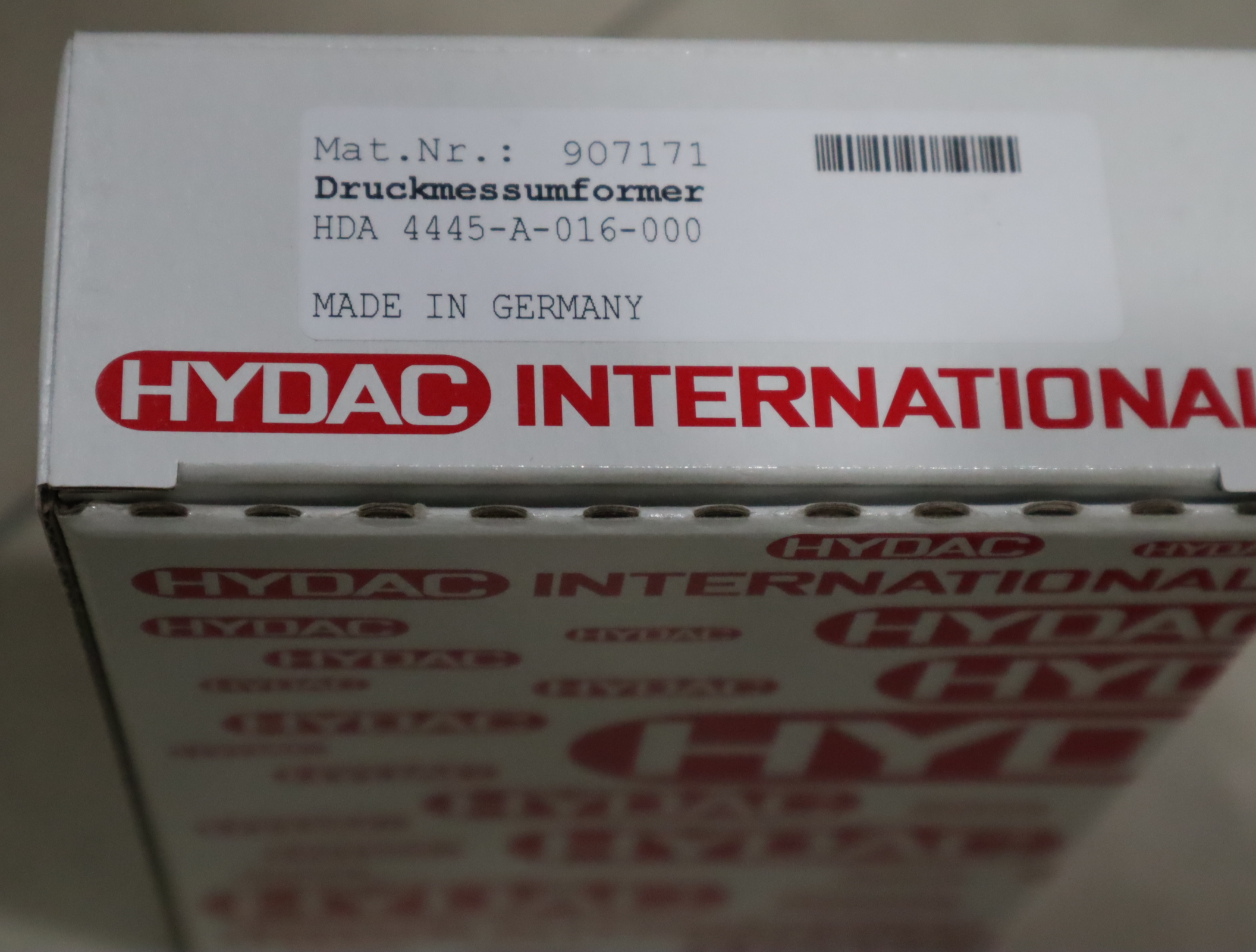 HDA4445-A-016-000 907171 贺德克HYDAC压力温度传感器