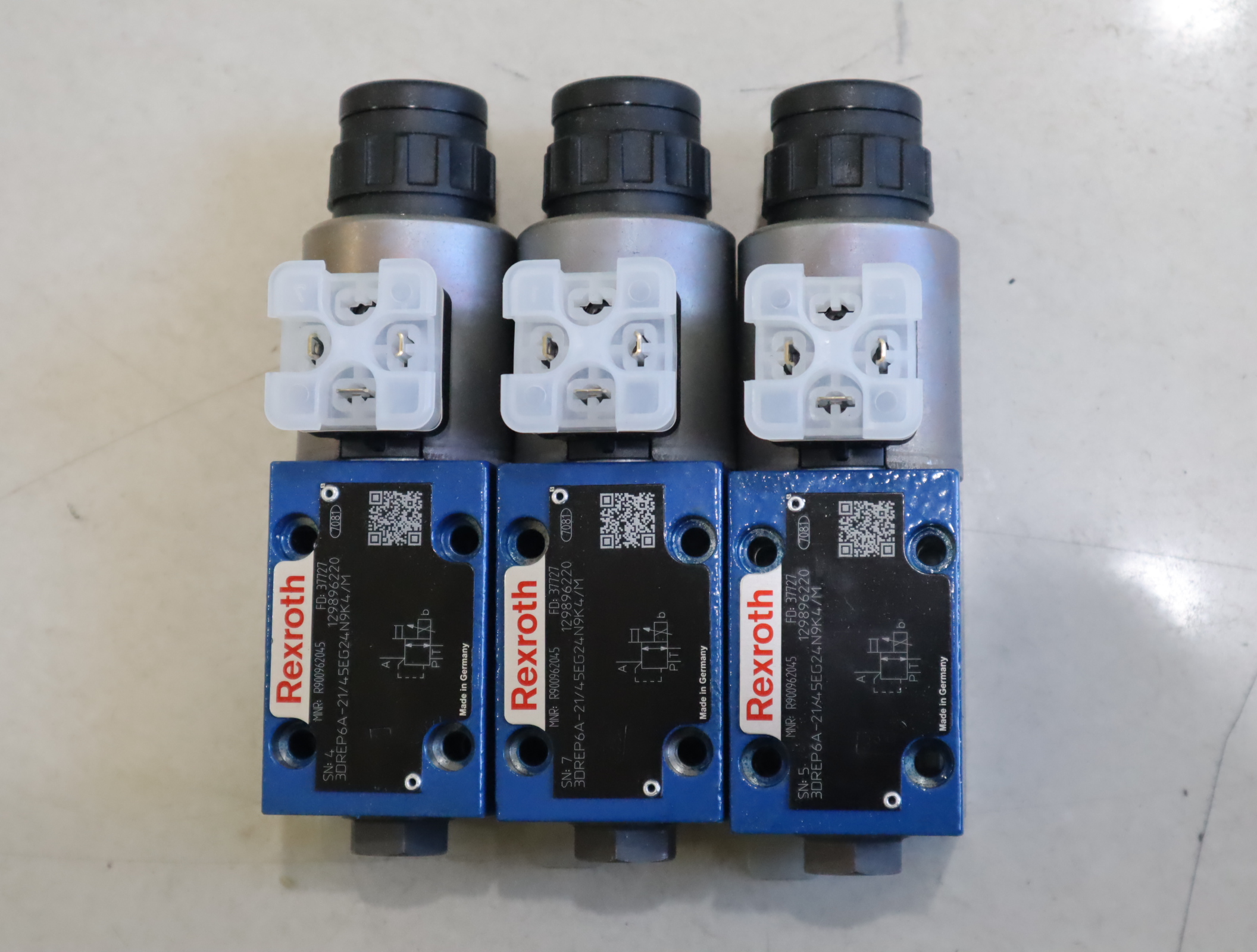 3DREP6A-2X/45EG24N9K4/M R900962045 德国力士乐REXROTH比例阀