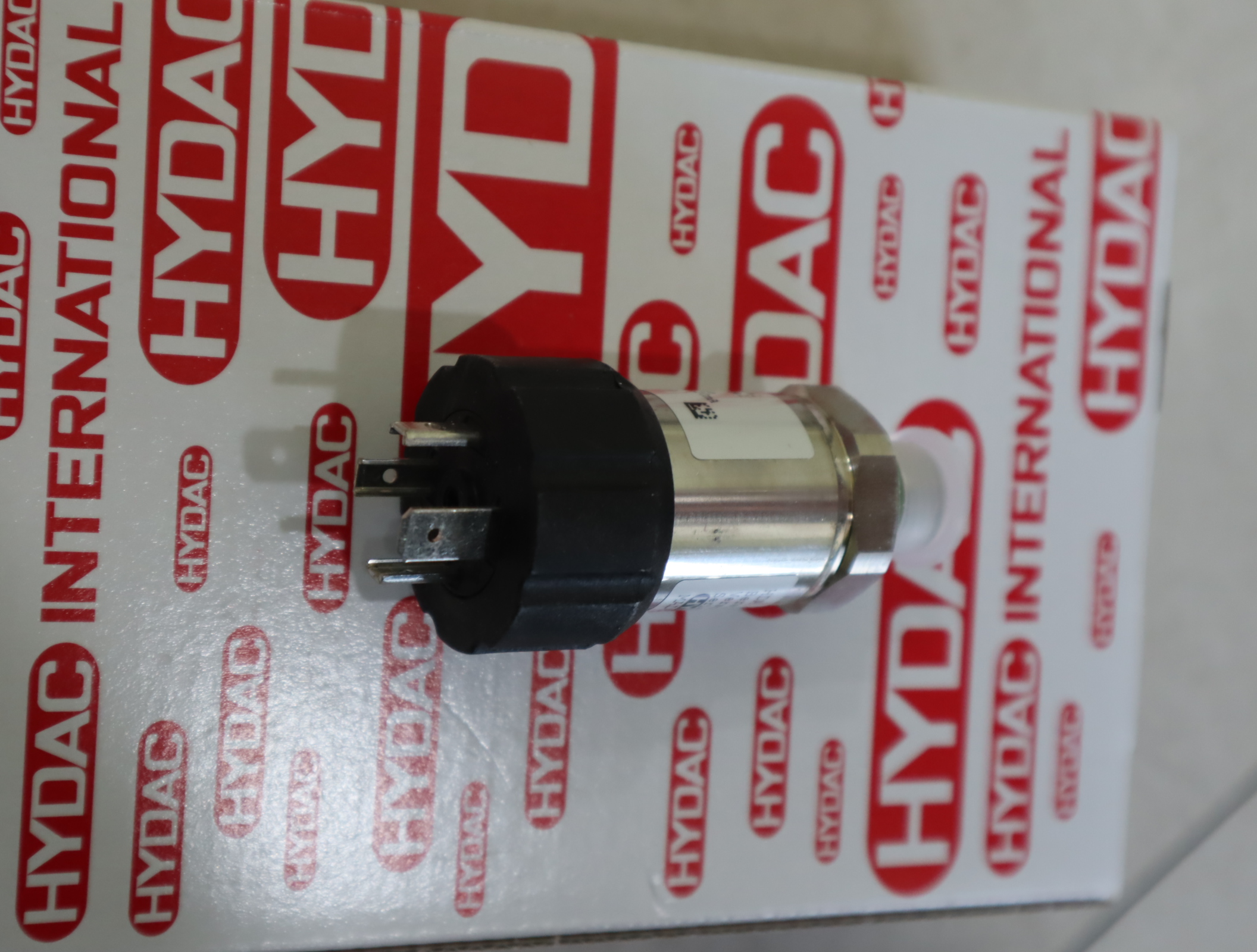 HDA4445-A-400-000 906209 德国贺德克HYDAC压力温度传感器