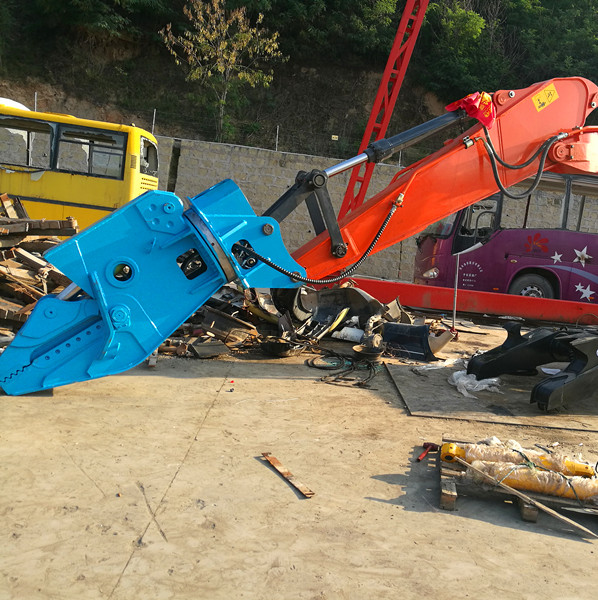 拆车剪压车架 报废汽车拆解机 机械化拆解报废车