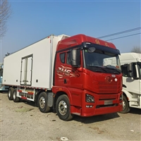 9米6解放鹰头燃气冷藏单车 双汽罐 潍柴530马力