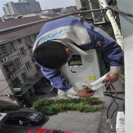 沈阳东陵区附近空调维修电话-空调加氟加冷媒-24h随叫随到
