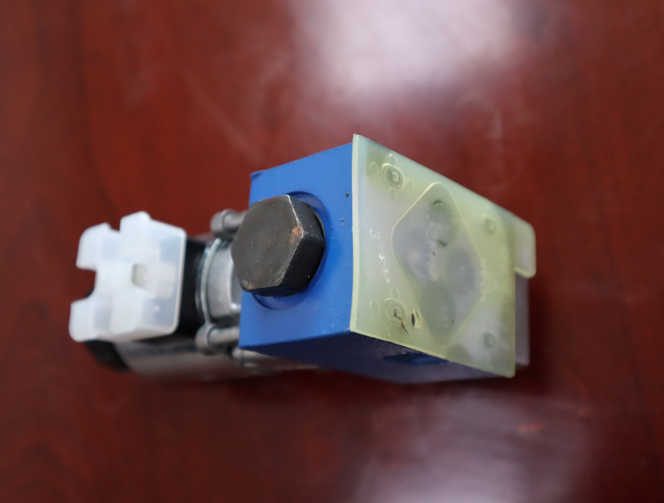 M-2SEW6N38/420MG24N9K4 R900569808 德国力士乐REXROTH电磁球阀