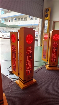 智慧高速预警提示桩