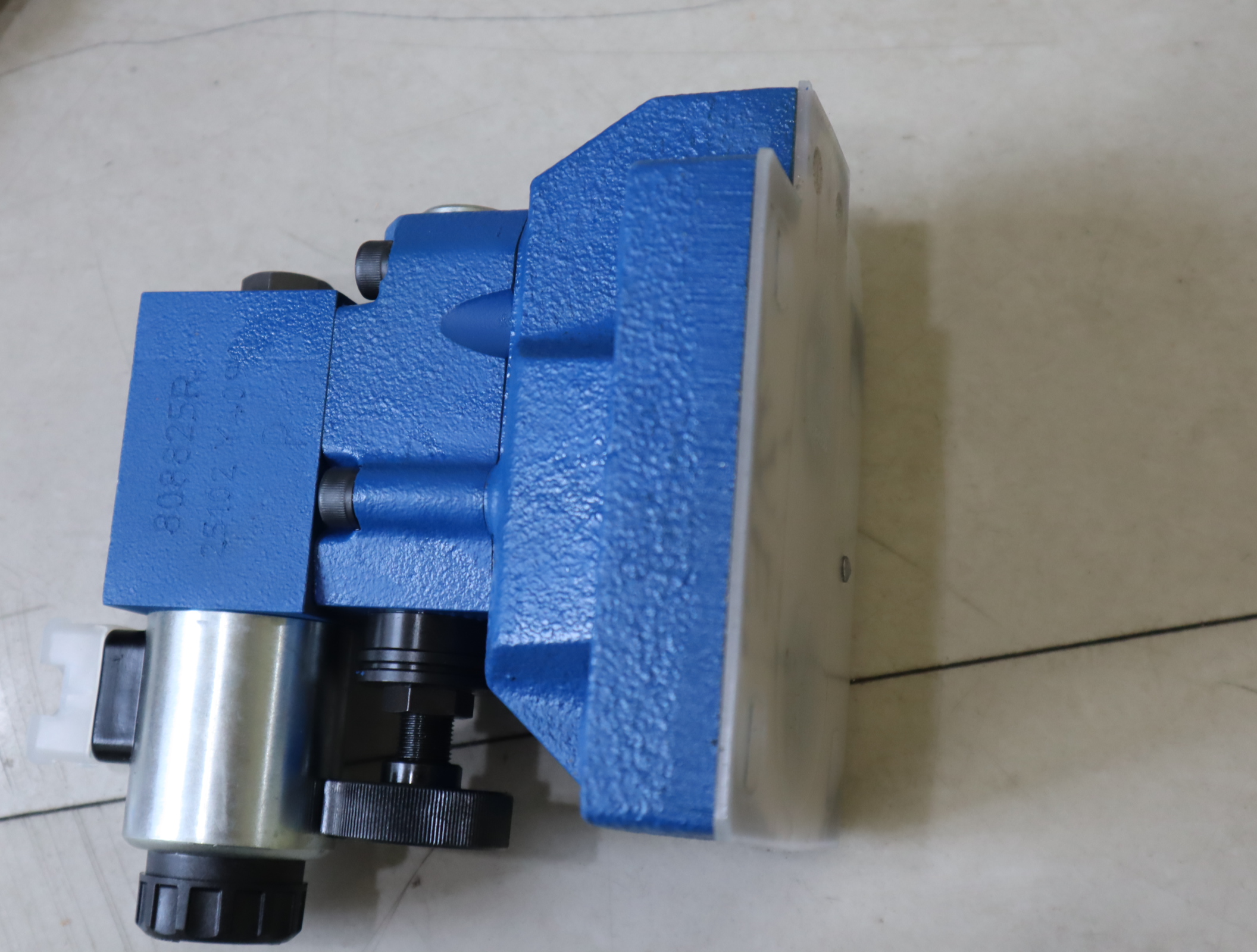 DBW30B1-52/315-6EG24N9K4 R900906773 德国力士乐REXROTH溢流阀