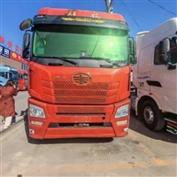 LNG解放JH6，国六 潍柴发动机460马力，法士特手动挡变速箱，