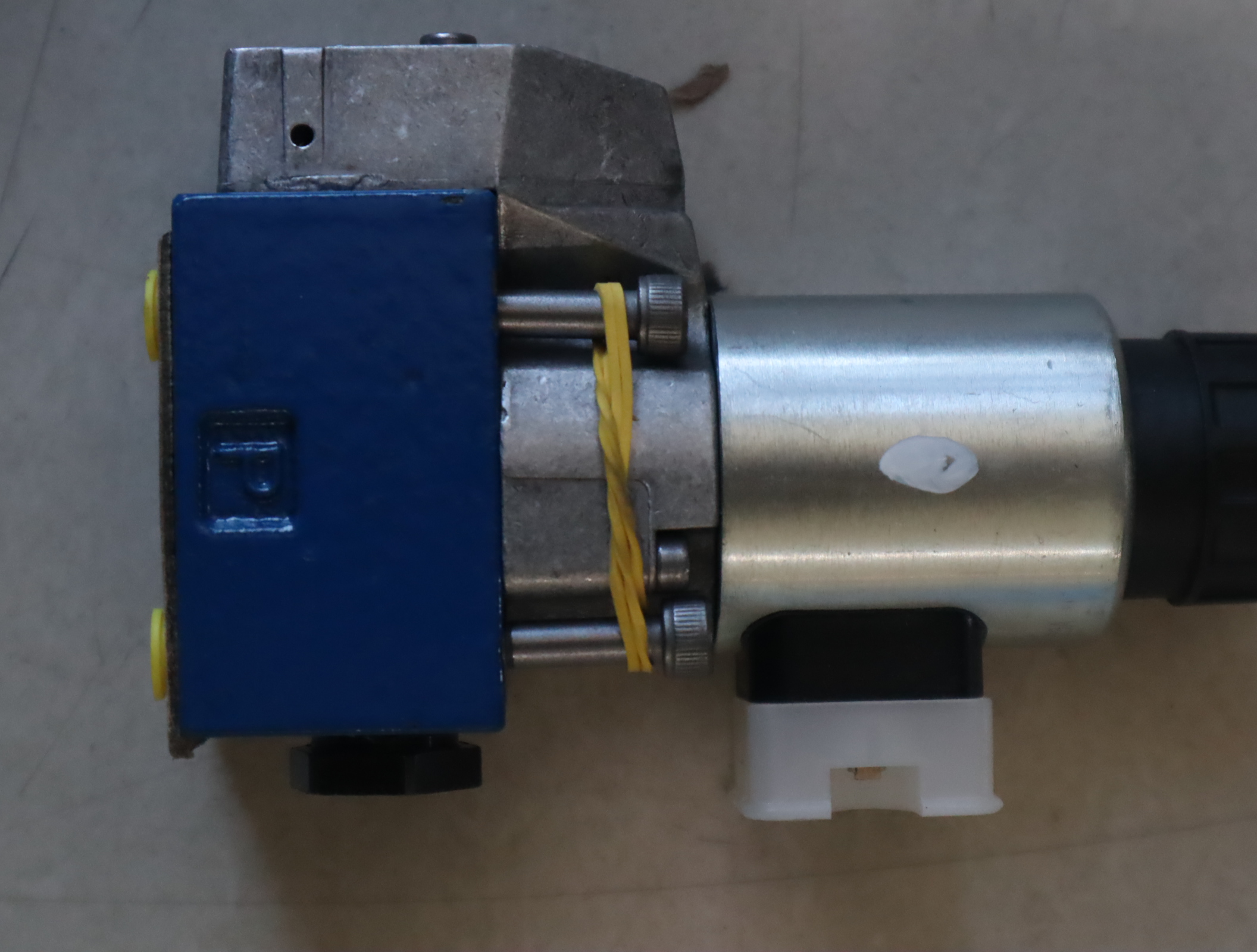 M-3SEW6U38/630MG24N9K4 R900566289 德国REXROTH力士乐电磁球阀