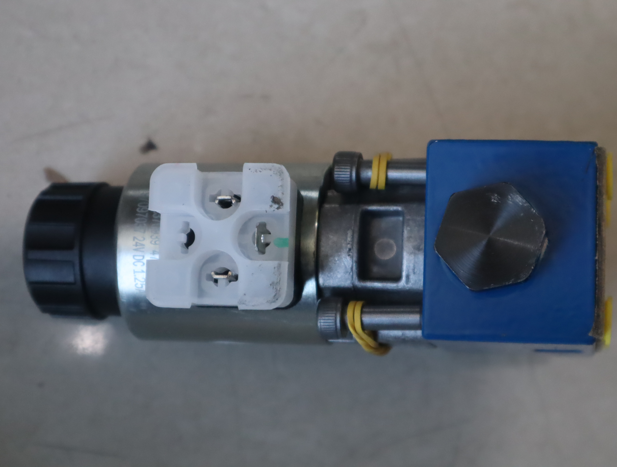 M-3SEW6U37/630MG24N9K4 R900566289 德国REXROTH力士乐电磁球阀