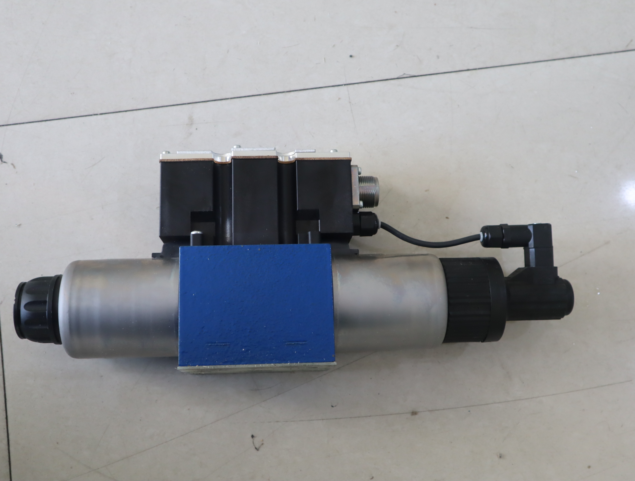 4WREE10E75-23/G24K31/A1V R900927230 德国REXROTH力士乐比例阀