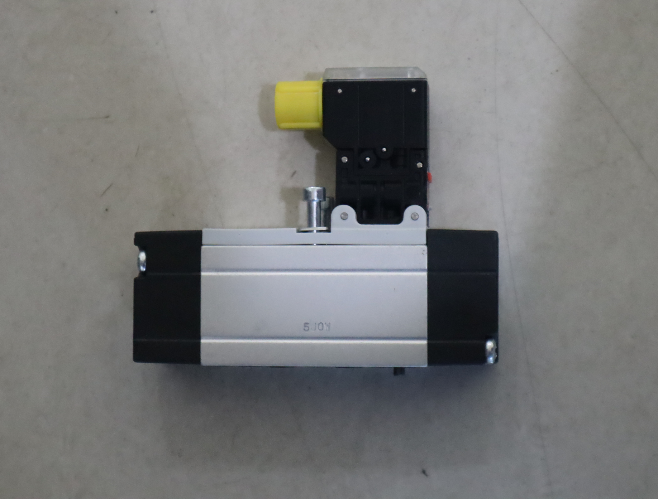 0820051702 德国安沃驰AVENTICS 气动阀