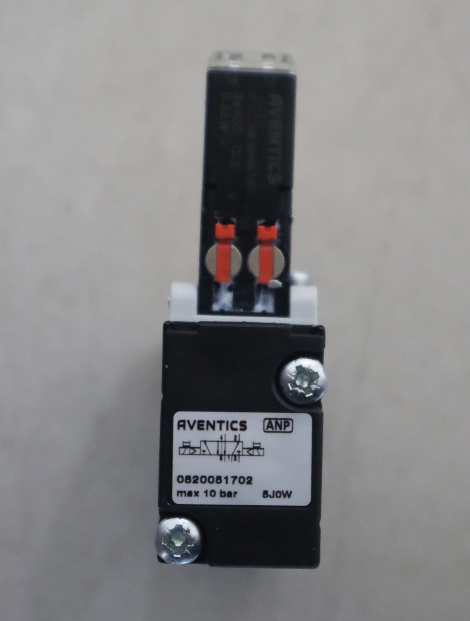 0820051702 德国安沃驰AVENTICS 气动阀