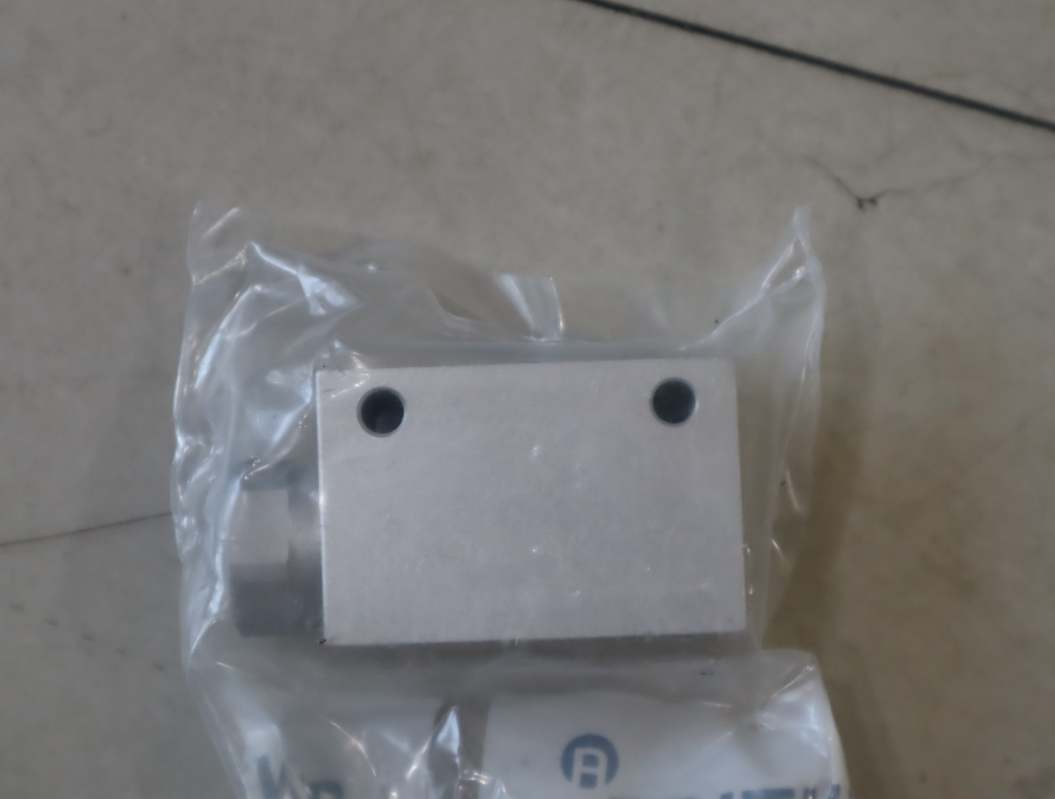 0821000003 德国安沃驰AVENTICS 气动阀