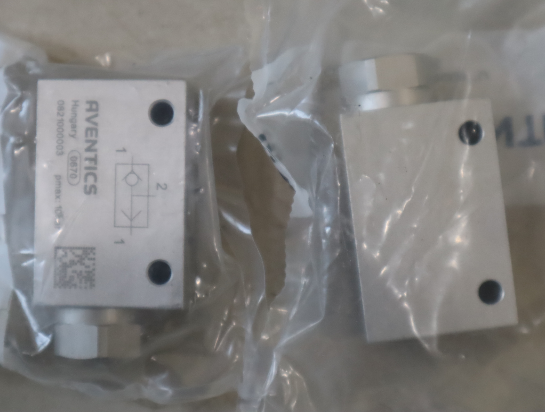 0821000003 德国安沃驰AVENTICS 气动阀