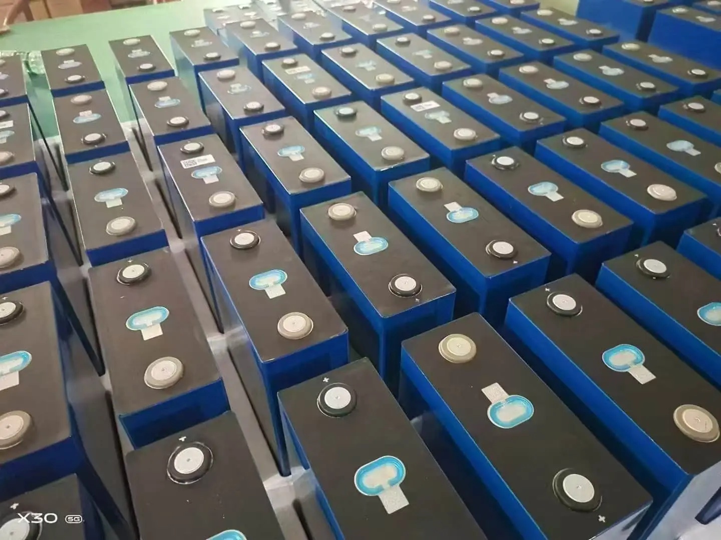 磷酸锂电池回收 18650 三元电池回收全天响应 上门服务 亿兴