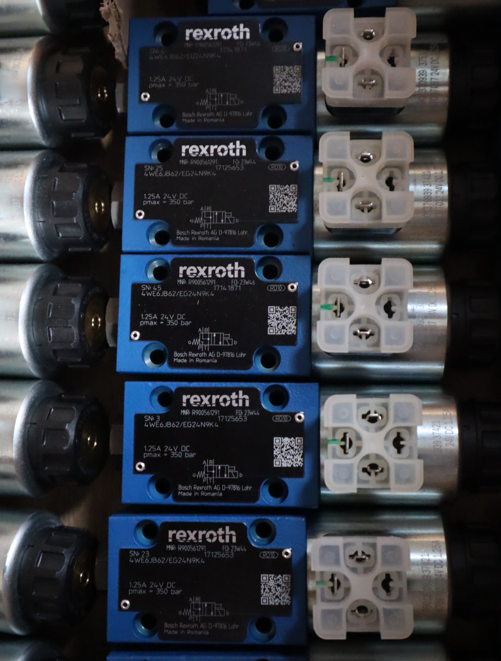 R900561291 4WE6JB62/EG24N9K4 德国力士乐REXROTH电磁阀