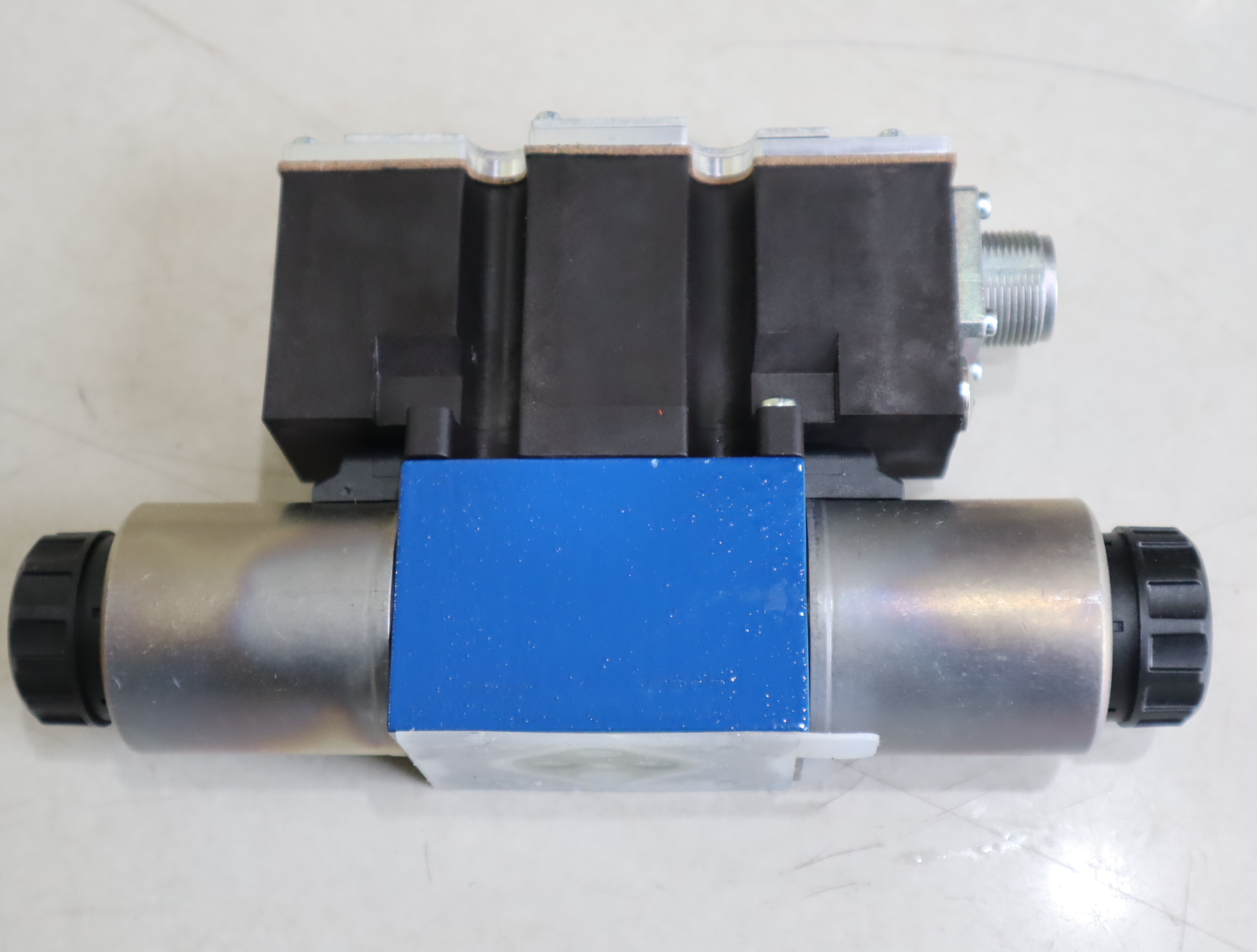 4WRAE6E1-15-22/G24K31/F1V R900738355 德国力士乐REXROTH比例阀