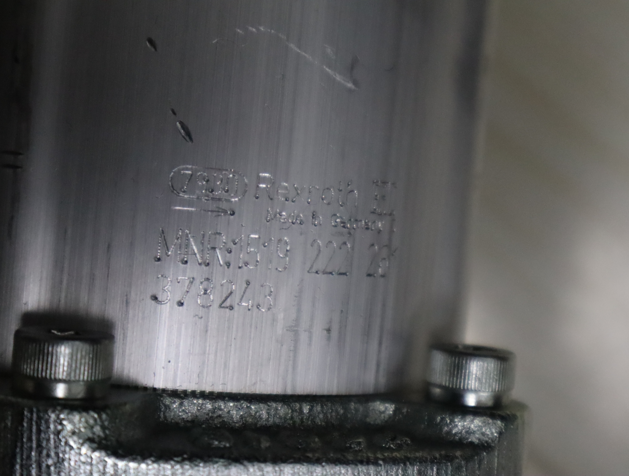 0510768064  AZPGF-22-040/016RHC2020MB 德国力士乐REXROTH齿轮泵