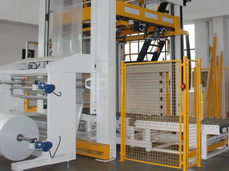 供应建材高强度打包膜冷拉伸套管膜抗拉抗穿刺各类托盘高度2.3米